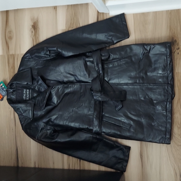 The Novare Stitched Belted Coat